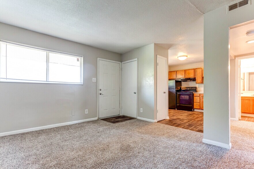 Building Photo - Rolling Hills Apartments