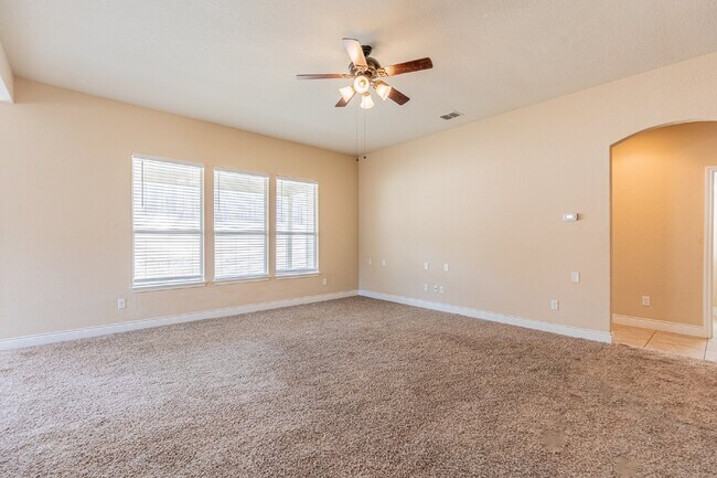 Building Photo - 3922 Retreat Run