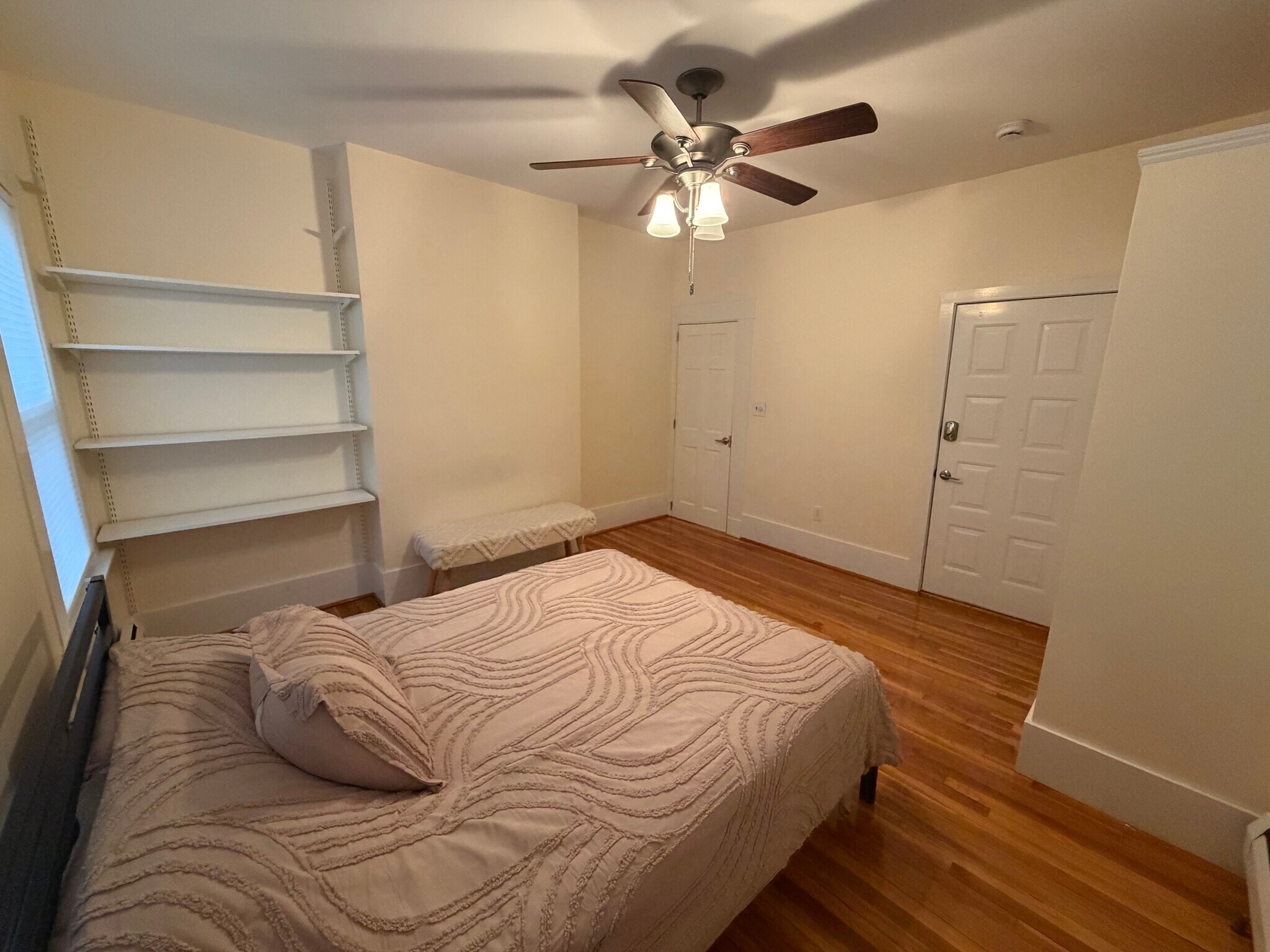 Building Photo - 67 Oak St