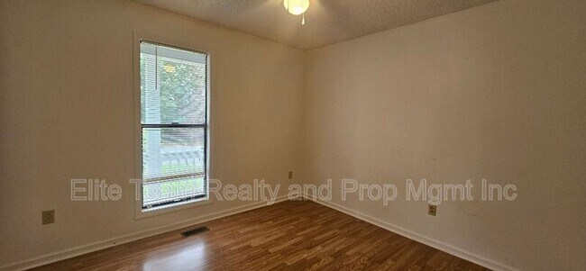 Building Photo - 8106 Tamalpais Ct
