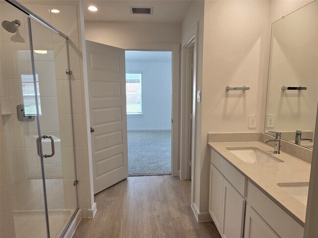 Building Photo - 7826 Calabria Dr