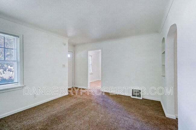 Building Photo - 1132 Brookley Blvd