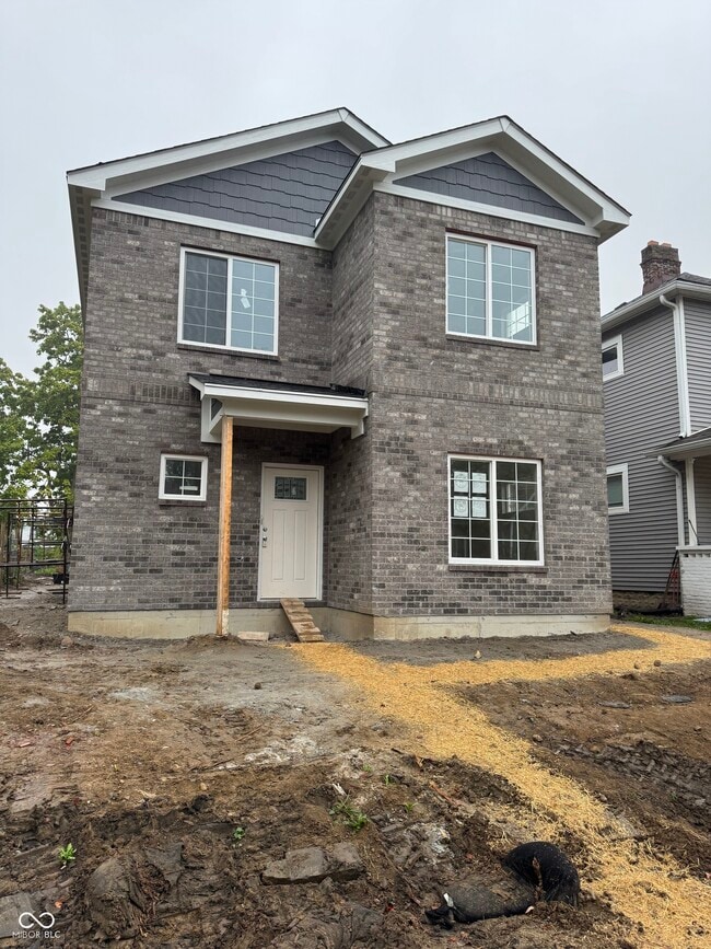 Building Photo - 225 N Hamilton Ave