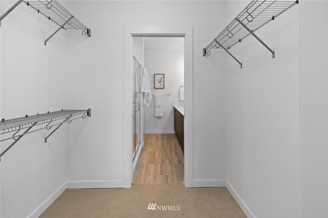 Building Photo - 3 Bedroom Townhome in Seattle