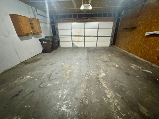 Building Photo - 3 Bedroom 2.5 Bath home in Troy, MO!