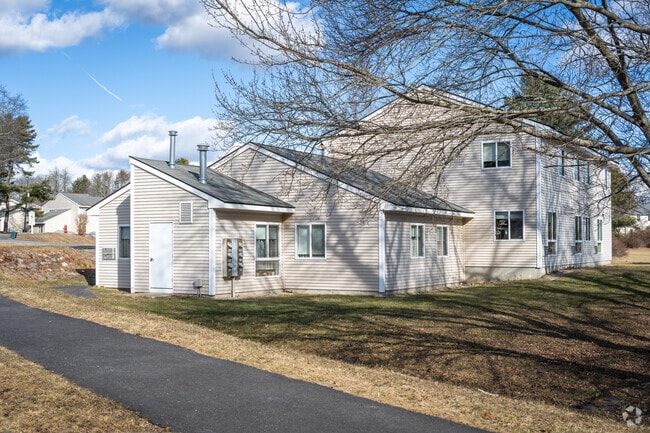 Building 02 - Brookside Village Apartments