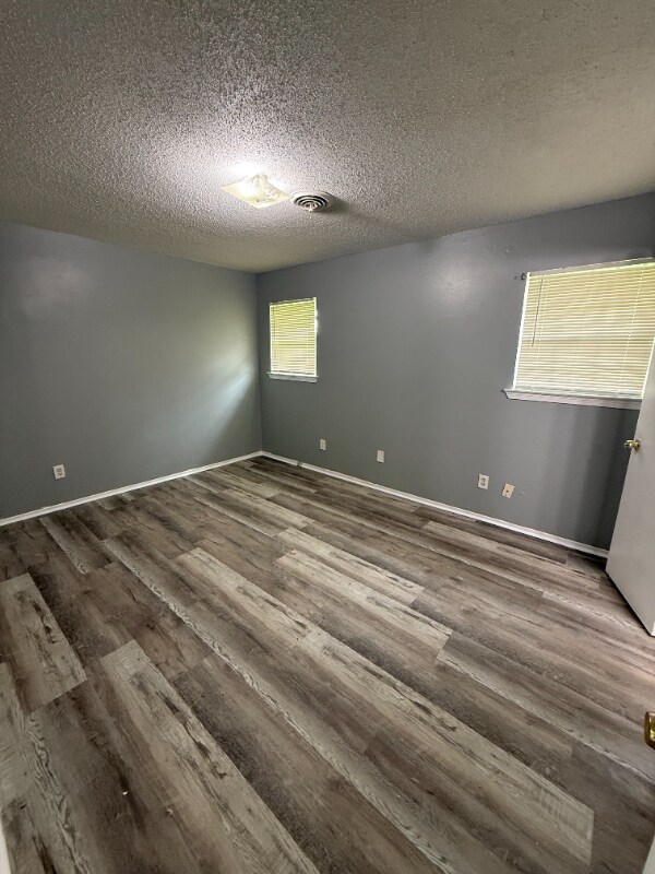 Building Photo - 2943 Alta Rd