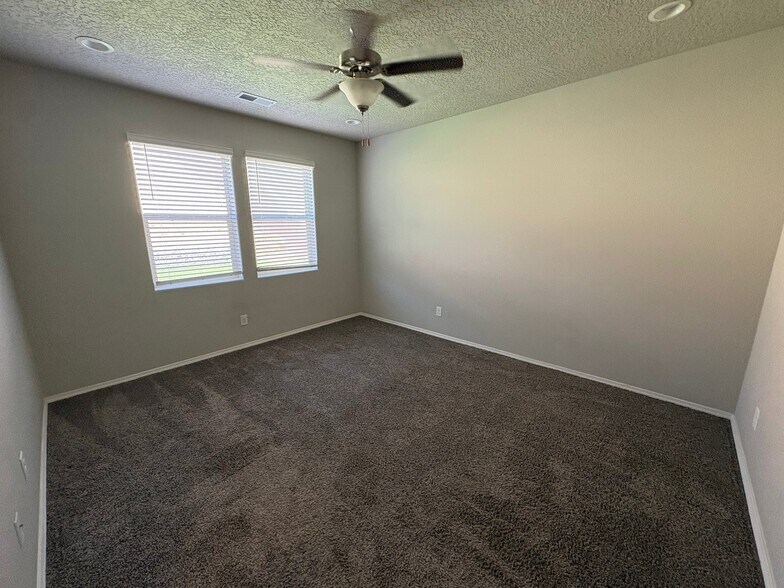 Building Photo - 1741 Nicho Ct NW