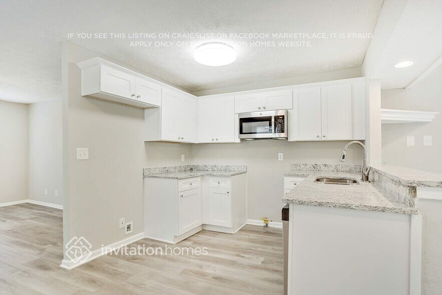 Building Photo - 6106 Shadow Glen Ct SW