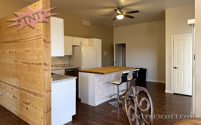 Building Photo - Home in Yavapai Hills HOA~ Winter Special!!