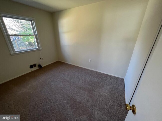 Building Photo - 13303 Holdridge Rd