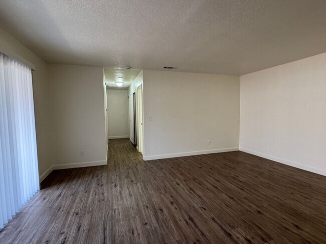 Building Photo - 9022 Stacey Ct