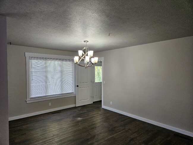 Building Photo - 158 Aspen Crst Ln