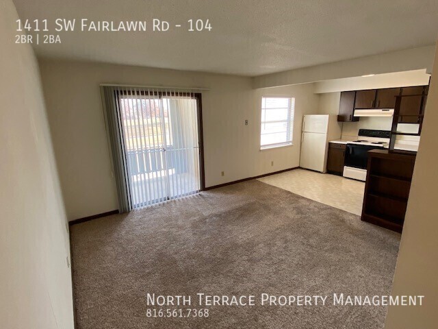 Building Photo - Renovated 2BR in Southwest Topeka