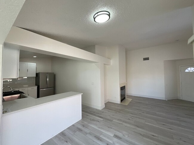 Building Photo - Single-family home 3 bedroom 2 bathroom located in the highly sought-after area of Chino Hills, CA.