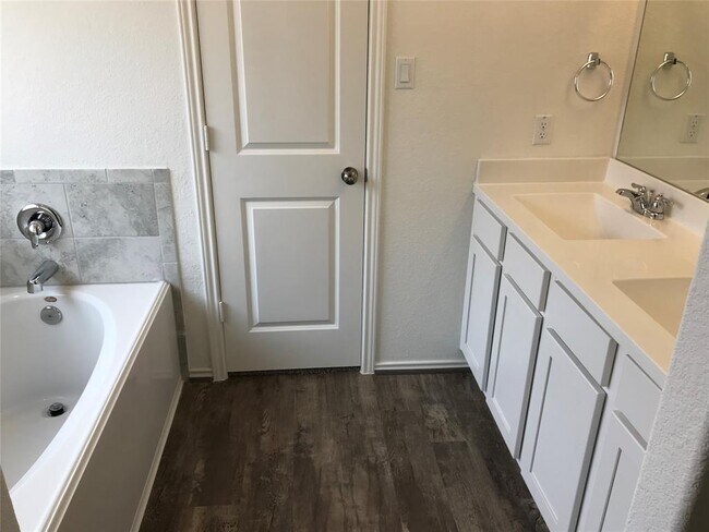 Building Photo - 1200 Nokota Bnd