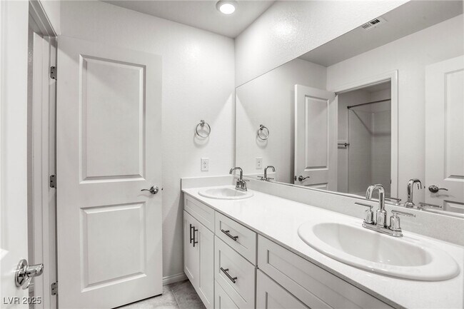 Building Photo - 4104 Agama St