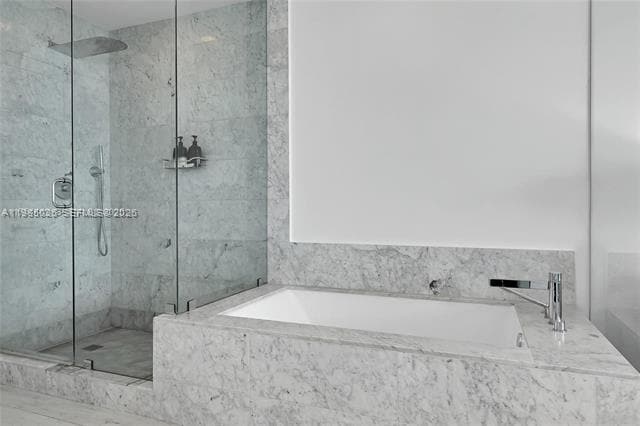 Building Photo - 480 NE 31st St