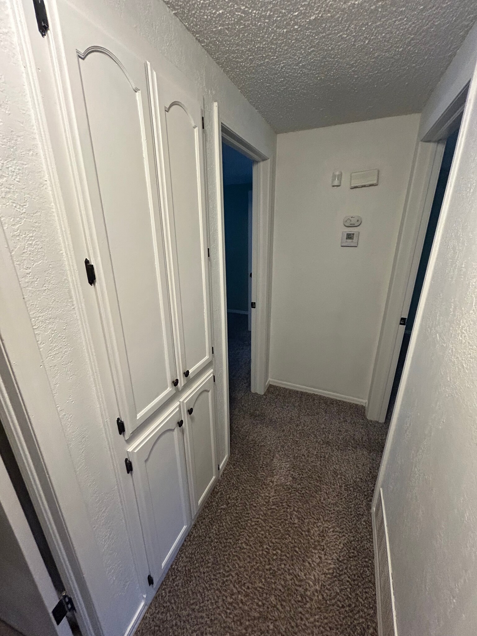 Building Photo - 4220 SE 49th Ter