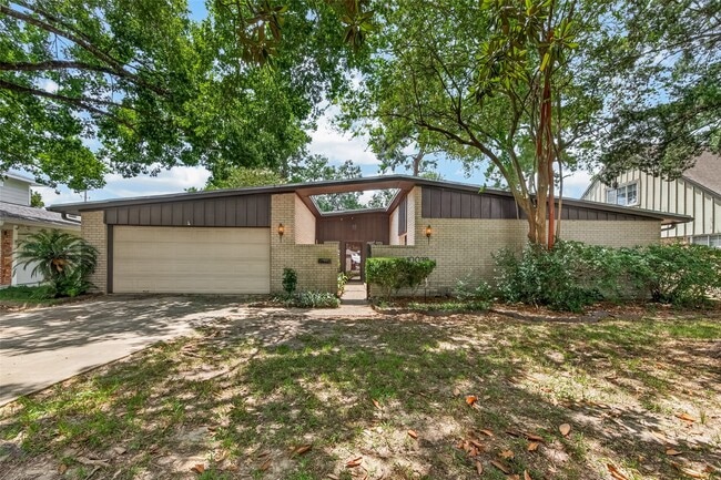 Building Photo - 10039 Warwana Rd