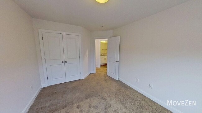 Building Photo - 203 Hartland Pl