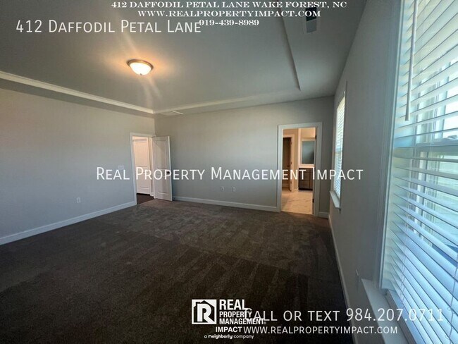 Building Photo - 412 Daffodil Petal Ln