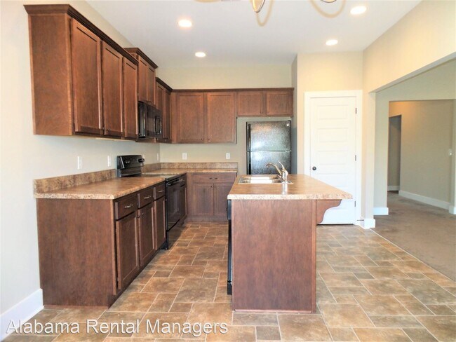 Building Photo - 4 br, 2 bath House - 14461 Griffin Street