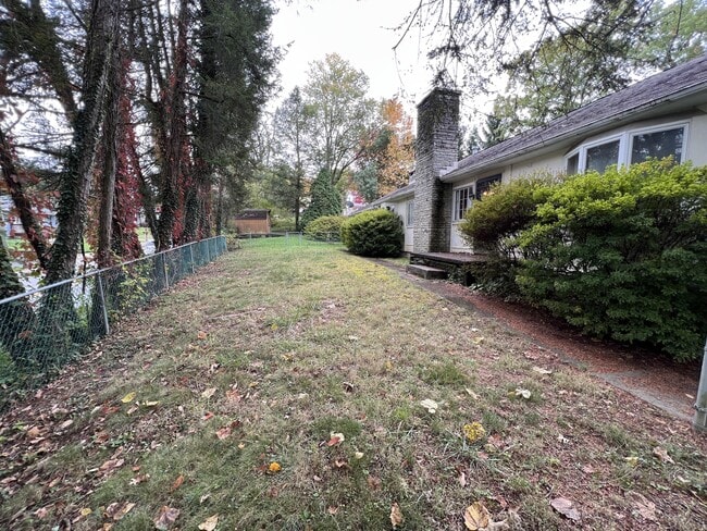 Building Photo - 3329 Collins Ferry Rd