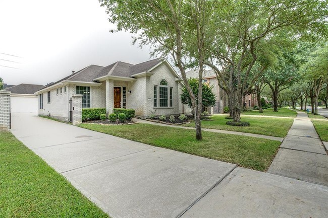 Building Photo - 5818 Pebble Bank Ln