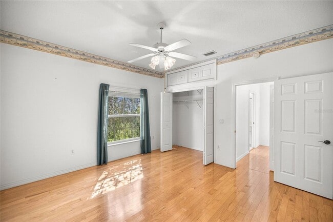 Building Photo - 482 W Fenway Dr