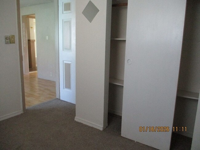 Building Photo - 2215 Simpson Ave