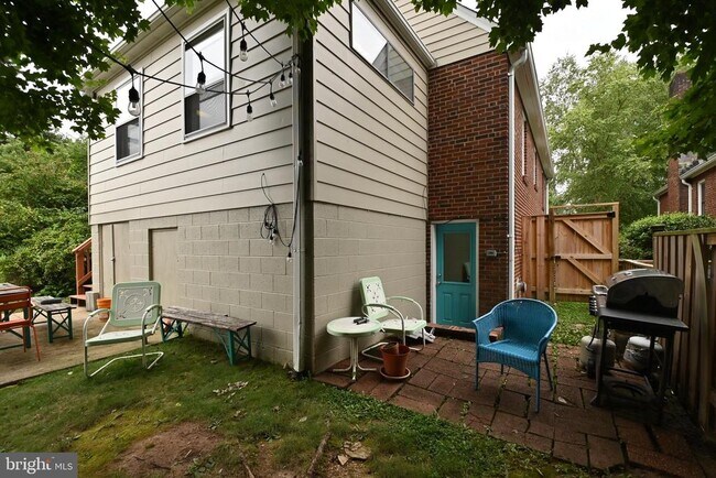 Building Photo - 4627 16th St N