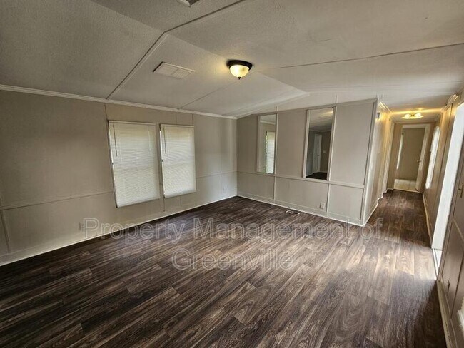 Building Photo - 146 Duncanwood Dr