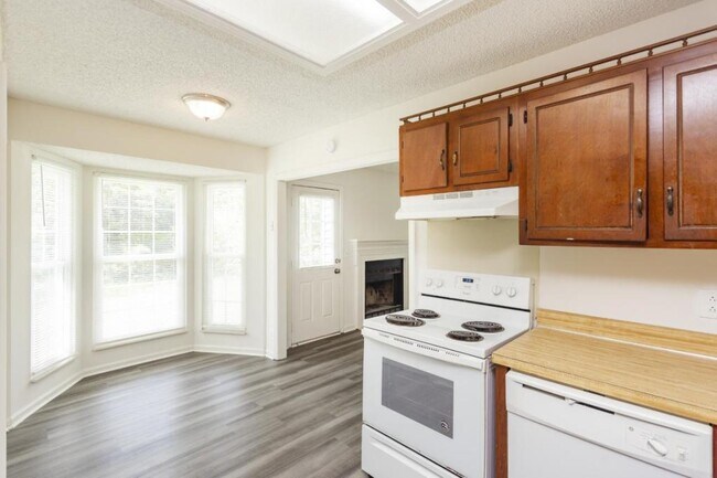 Building Photo - 3104 Kinwood Dr