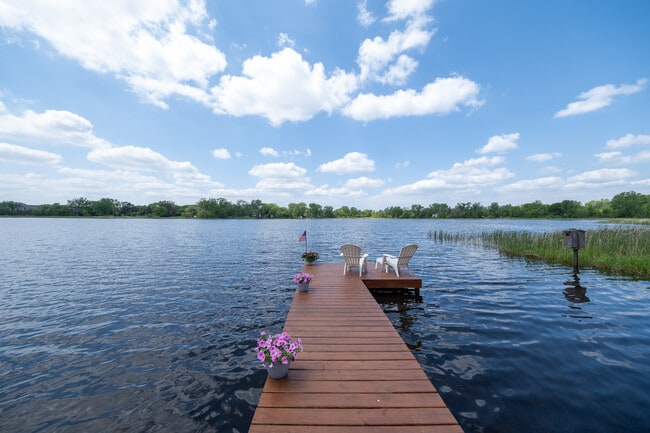 Building Photo - 8564 Lincoln St