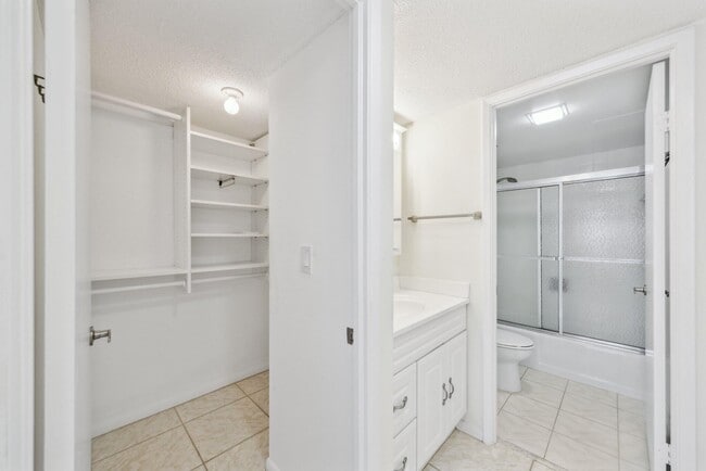 Building Photo - 3230 S Ocean Blvd