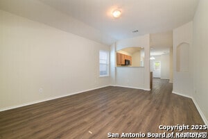 Building Photo - 10374 Oakwood Crest