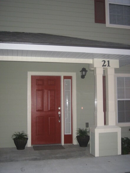 Building Photo - 2934 SW 35th Pl