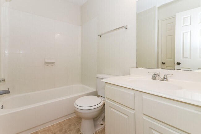 Building Photo - 2727 Skyview Grove Ct