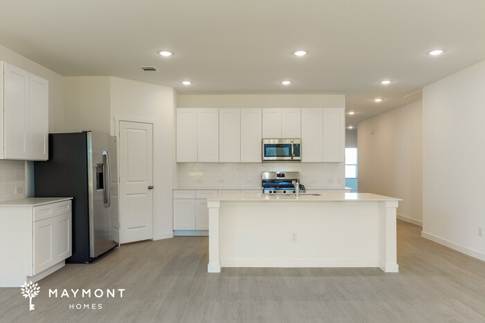 Building Photo - 2287 Ft Davis Pass