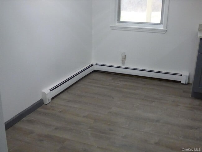 Building Photo - 2944 New York 17k Unit B