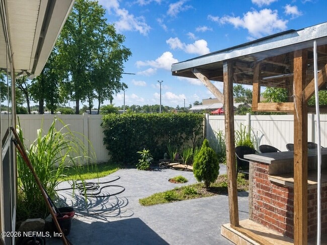 Building Photo - 45013 Amhurst Oaks Dr
