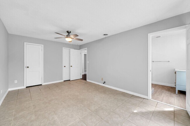 Building Photo - 358 Kepner Dr NE
