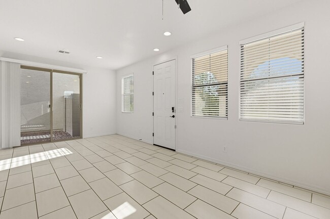 Building Photo - Three Bedrooms! Newer Neighborhood - convenient to 202!