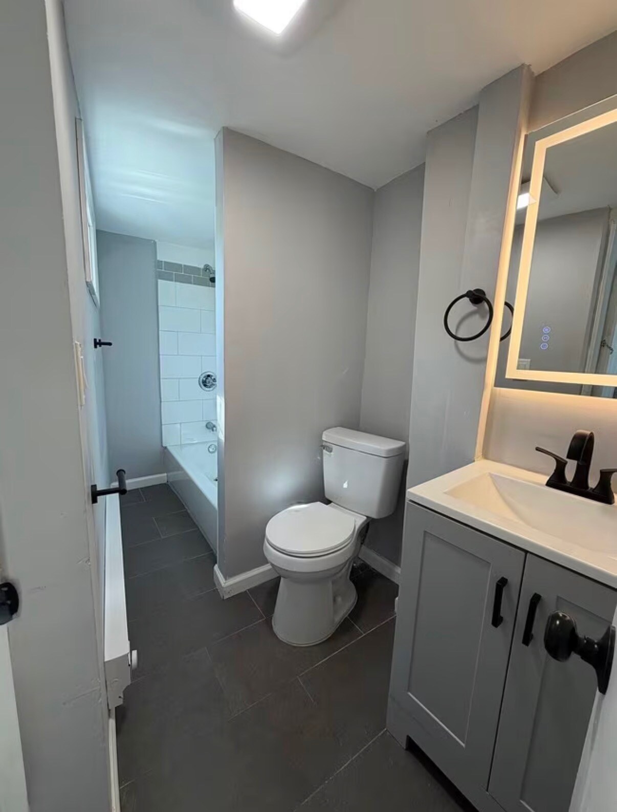 Building Photo - 12 Cedar Aly