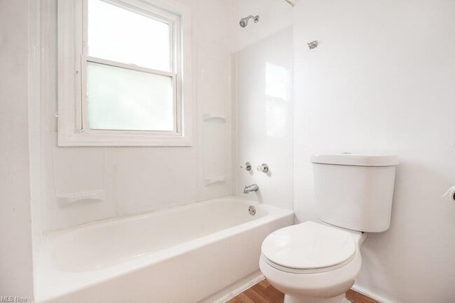 Building Photo - 3992 E 26th St