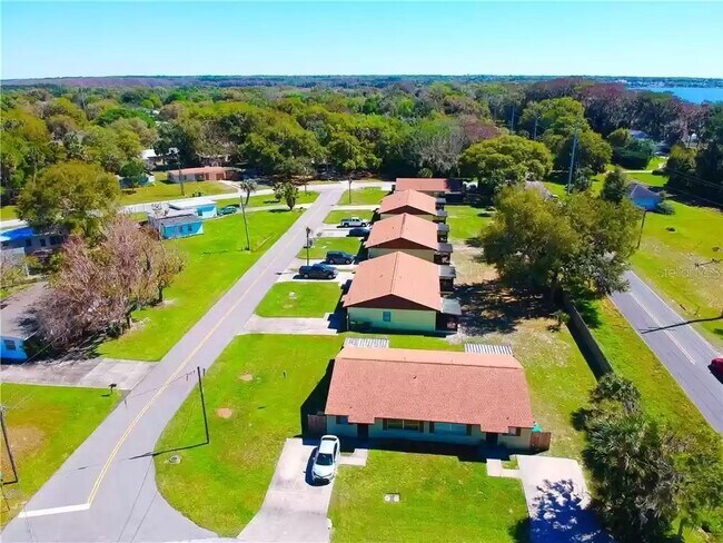 Building Photo - 1711 Lakewood Ave