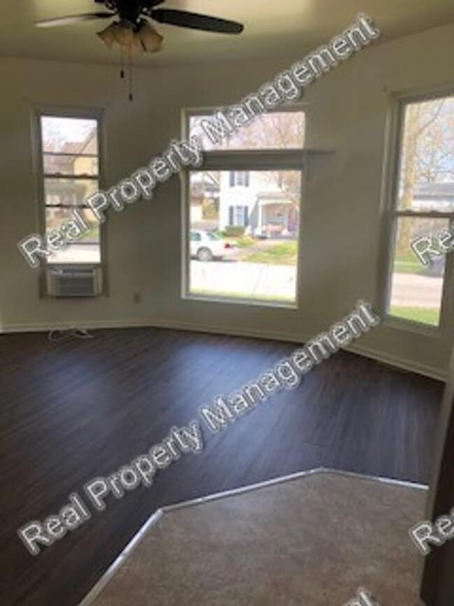 Building Photo - One Bedroom Main Floor Apartment