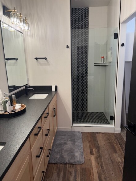 Building Photo - 2746 Storm Ave