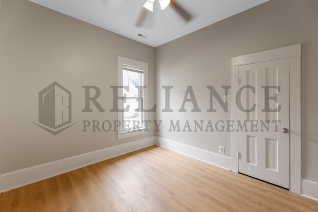 Building Photo - 345 N Meridian Ave